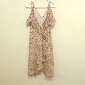 Off shoulder tie dress